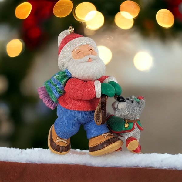 2000 Hallmark Stroll Around the Pole Ornament: A Festive Trip Down Memory Lane