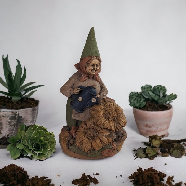 1990 Tom Clark Mum 10 1/2" Gnome Sculpture - Whimsical Vintage Collectible