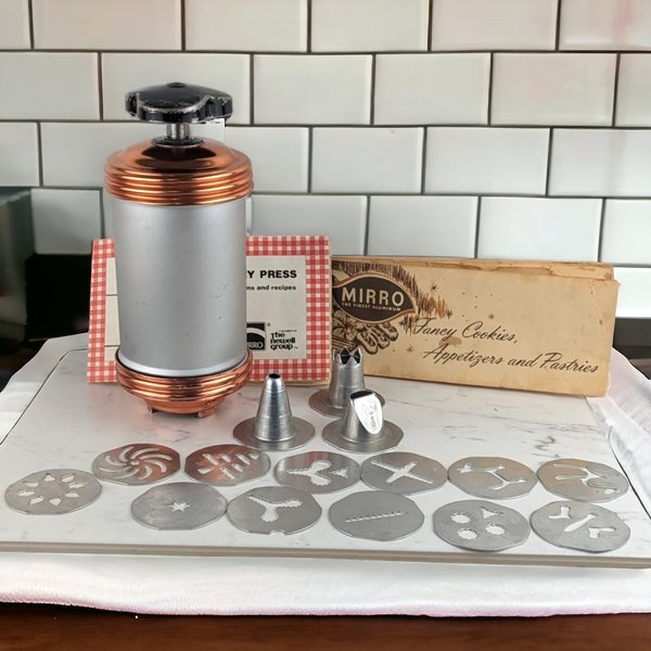 Vintage Mirro Cookie Press with 12 Plates and 3 Decorator Tips