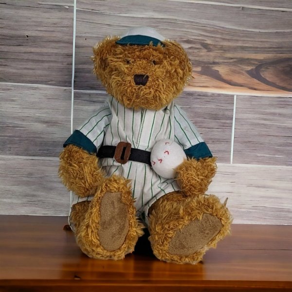Vintage Russ Berrie Robbie Baseball 7 1/2" Plush Bear