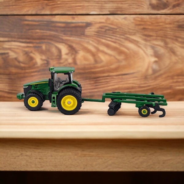 Vintage ERTL John Deere Tractor Set