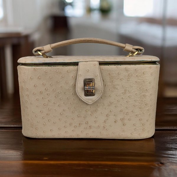 Vintage Celebrity New York Train Make Up Case