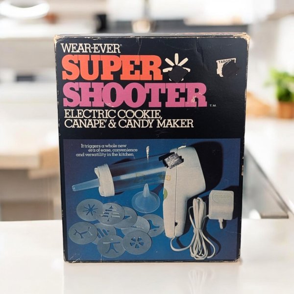 Vintage Wear-Ever Super Shooter Electric Cookie Press, Complete & Tested, Retro Kitchen Gadget, Baking Tool, Holiday Baking