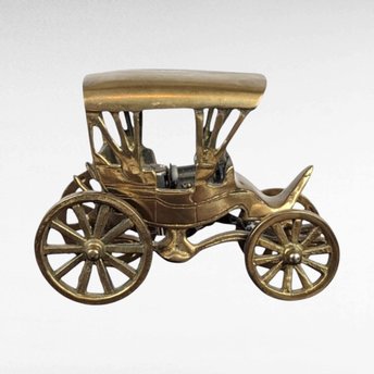 Vintage Metal Carriage Car Music Box.