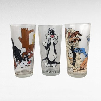 Vintage Warner Bros. Glasses, Set of 3, Looney Tunes, Sylvester, Road Runner, Cartoon Glasses, Collectible Glassware, Retro Kitchenware