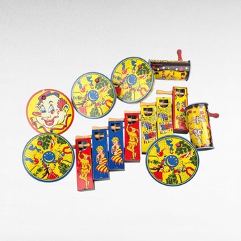 Vintage Metal Noisemakers, Party Favors, Children's Toys, Collectible Toys, Tin Noisemakers, Festive Decor, New Year's Eve, Birthday Party