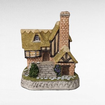 1993 David Winter Cottages The Chandlery, Signed.