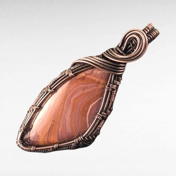 Copper Wire Wrapped Agate Pendant. 
