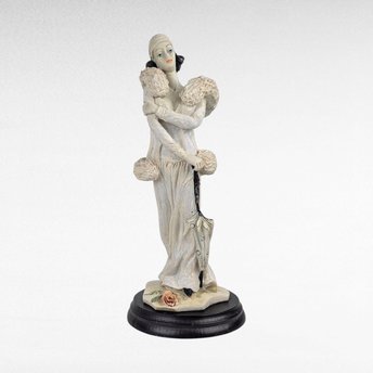 Vintage Resin Art Deco Lady Figurine, Elegant Woman Sculpture, Decorative Art, Collectible Figurine, Art Deco Style Statue