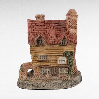1980 David Winter Wine Merchant Figurine, Vintage English Village Shop Sculpture, Collectible Bar Decor Gift