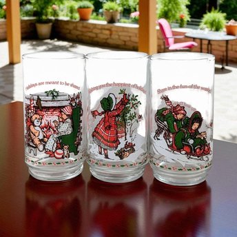 Vintage 1982 Coca Cola Holly Hobbie Christmas Glasses - Set of 3