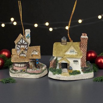 Pair of Vintage David Winter Cottage Ornaments: Buttercup Cottage and Flower Shop (1995)