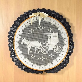 Vintage Embroidery Hoop Wall Hanging: Horse & Carriage Lace Decor