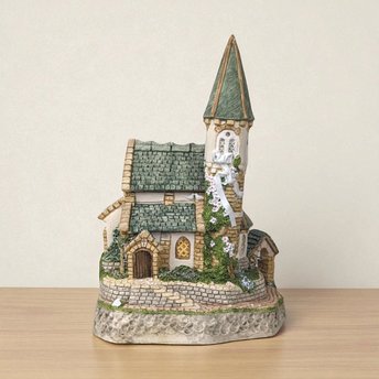 David Winter Celebration Chapel: 1994 Collectible English Village House