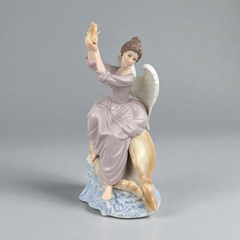 Grandeur Noel Porcelain Angel Figurine: 2002 Collector's Edition, 12" with Box