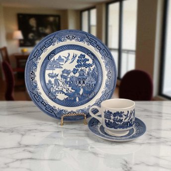 Vintage Churchill Blue Willow 3-Piece Place Setting, Classic Blue and White Chinoiserie Dinner Plate Cup and Saucer, Made in England