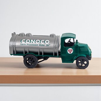 Vintage 1990s ERTL Conoco Truck: Diecast Tanker Bank with Key