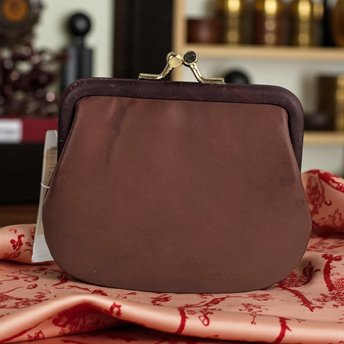 Vintage Amity Leather Coin Purse: NOS Kiss Lock Change Pouch, Brown Squeeze Frame Wallet