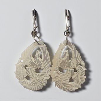 Vintage Carved Shell Bird Earrings: Mother of Pearl Clip On Dangles