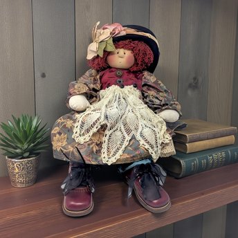 Vintage 1991 Little Souls Gretchen Wilson Mary Anne Doll: Handmade Signed Figurine