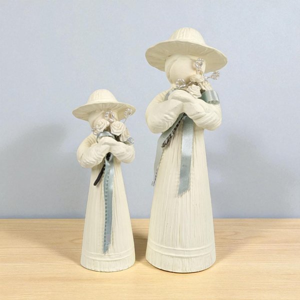 Vintage Mother and Daughter Figurines