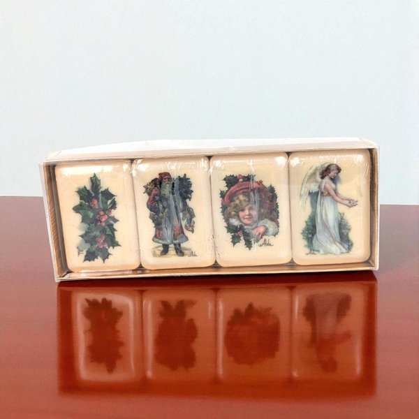 Vintage Images Forever Christmas 4 Piece Bar Soap Set